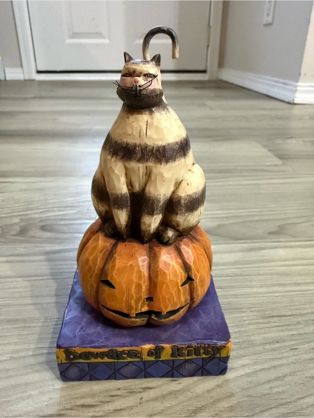 Jim Shore Heartwood Creek "Beware of Kitty" figurine from 2004